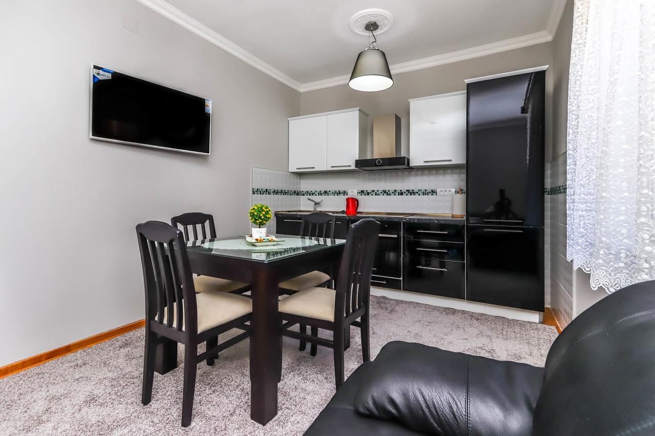 Guest House Darka Биела Экстерьер фото