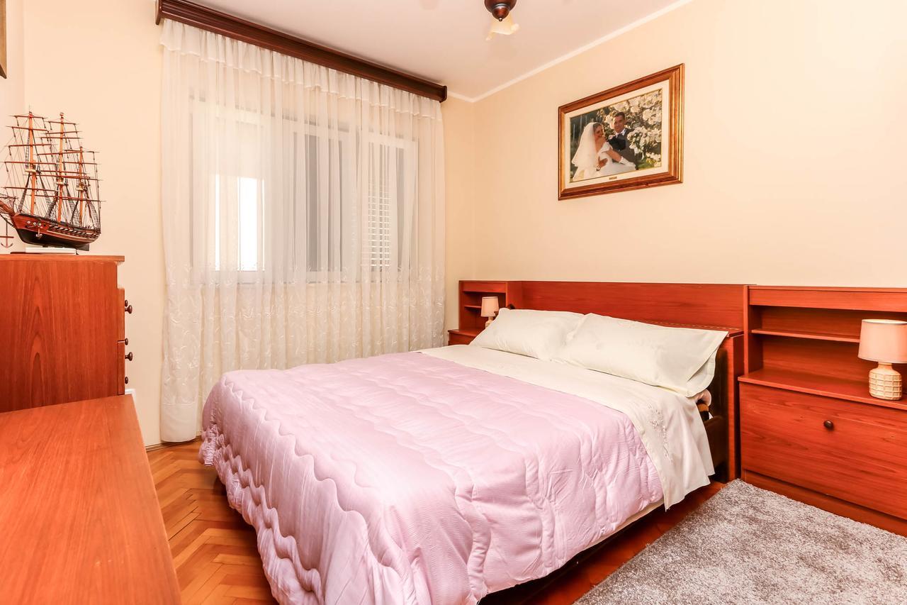 Guest House Darka Биела Экстерьер фото