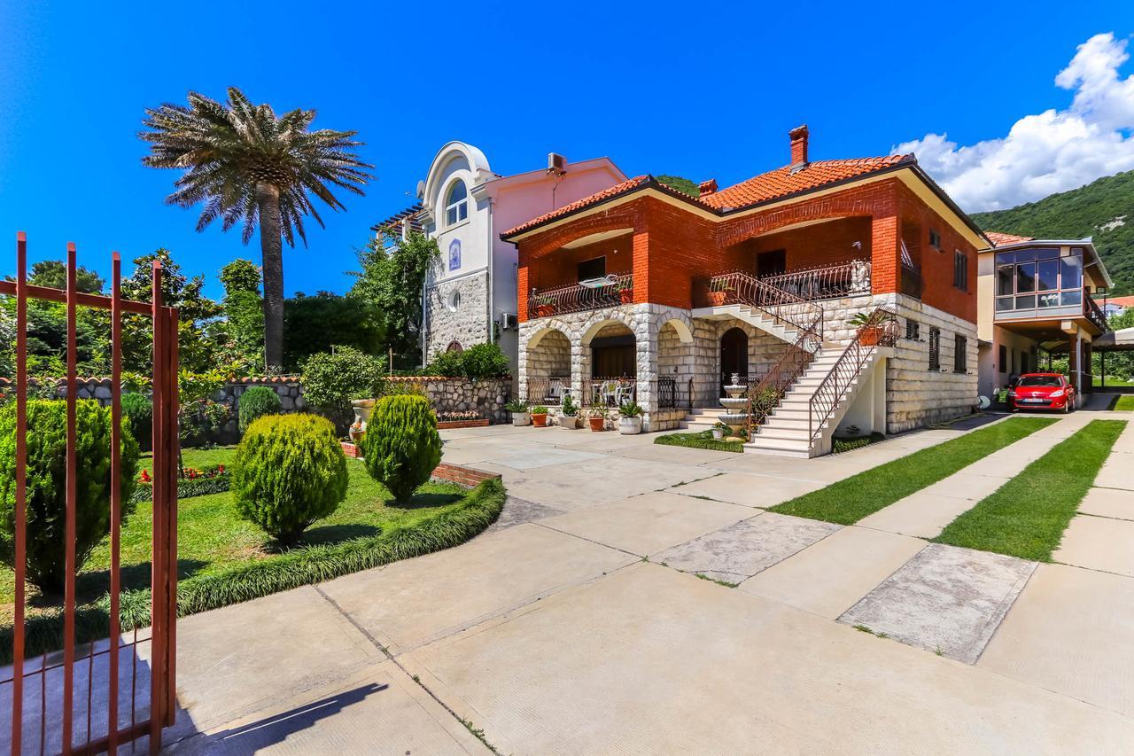 Guest House Darka Биела Экстерьер фото